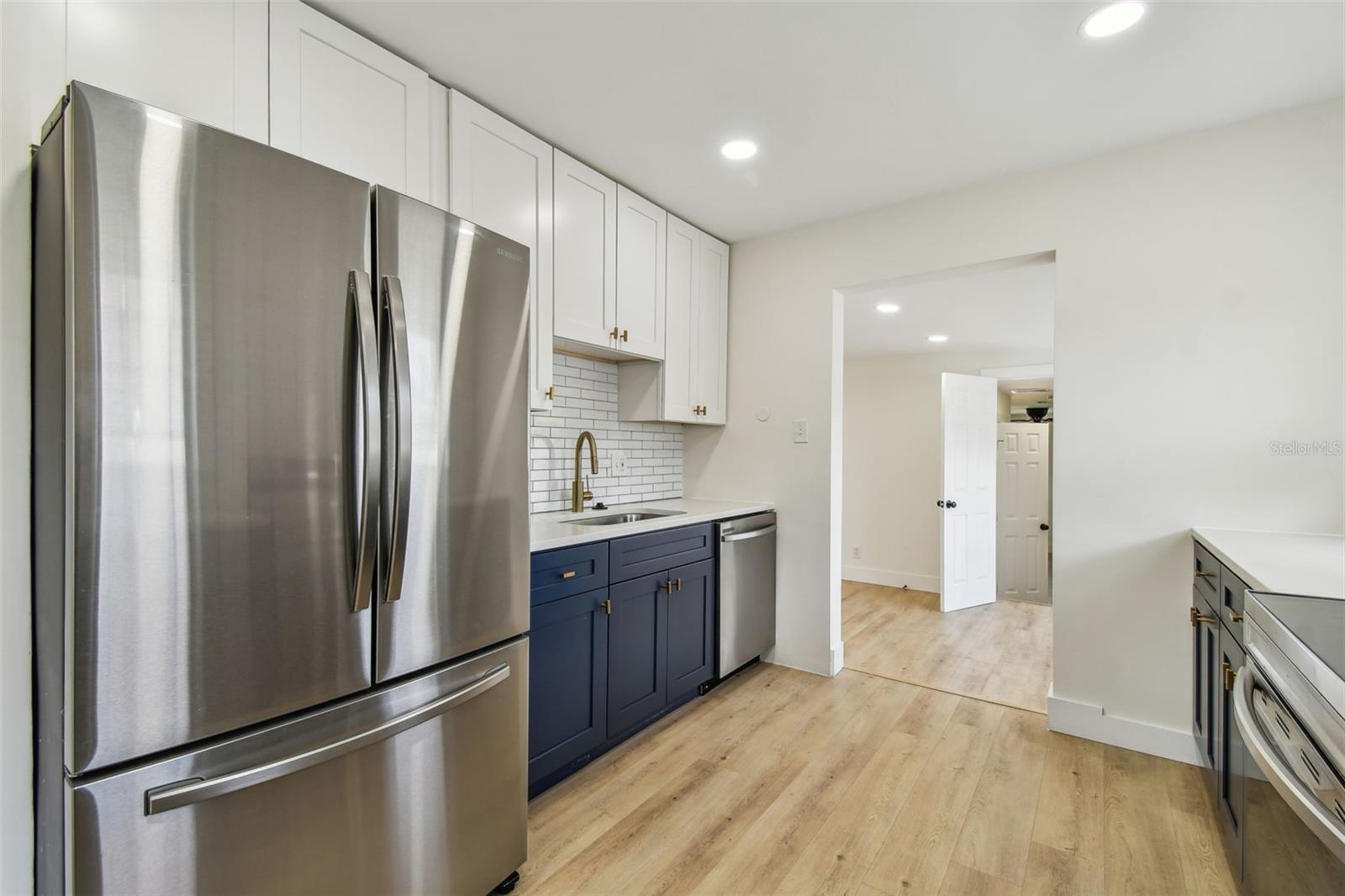 Image 20 of 53 For 3535 16th Street N