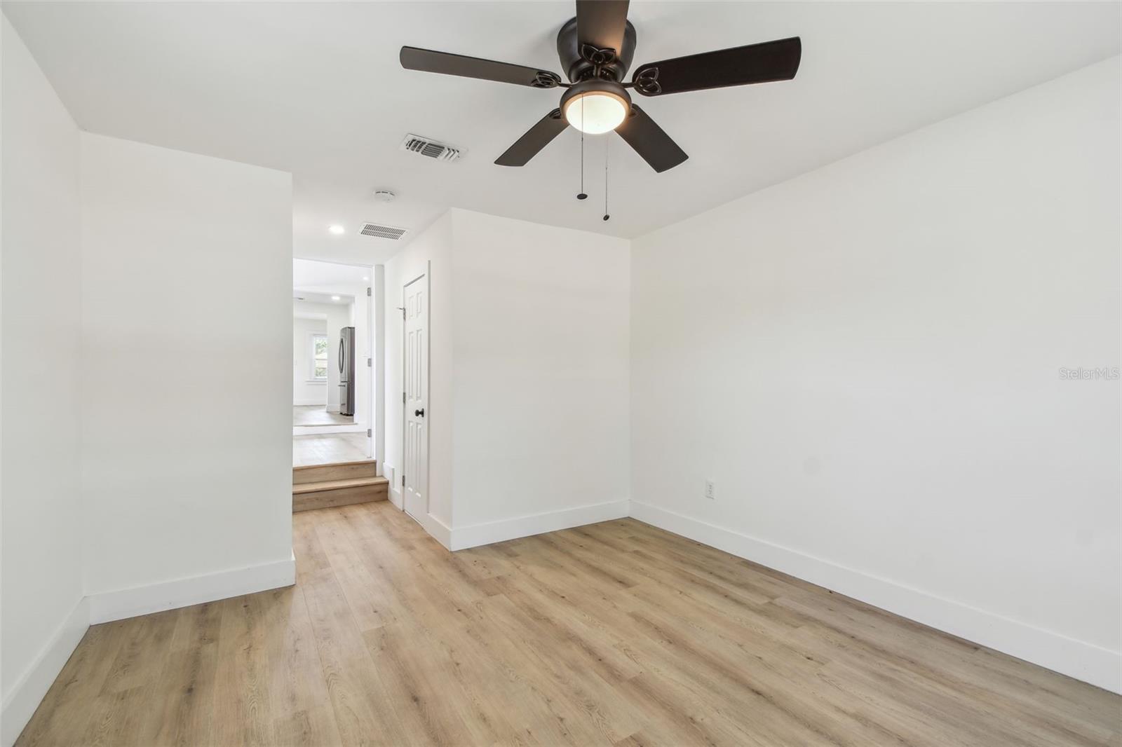Image 26 of 53 For 3535 16th Street N