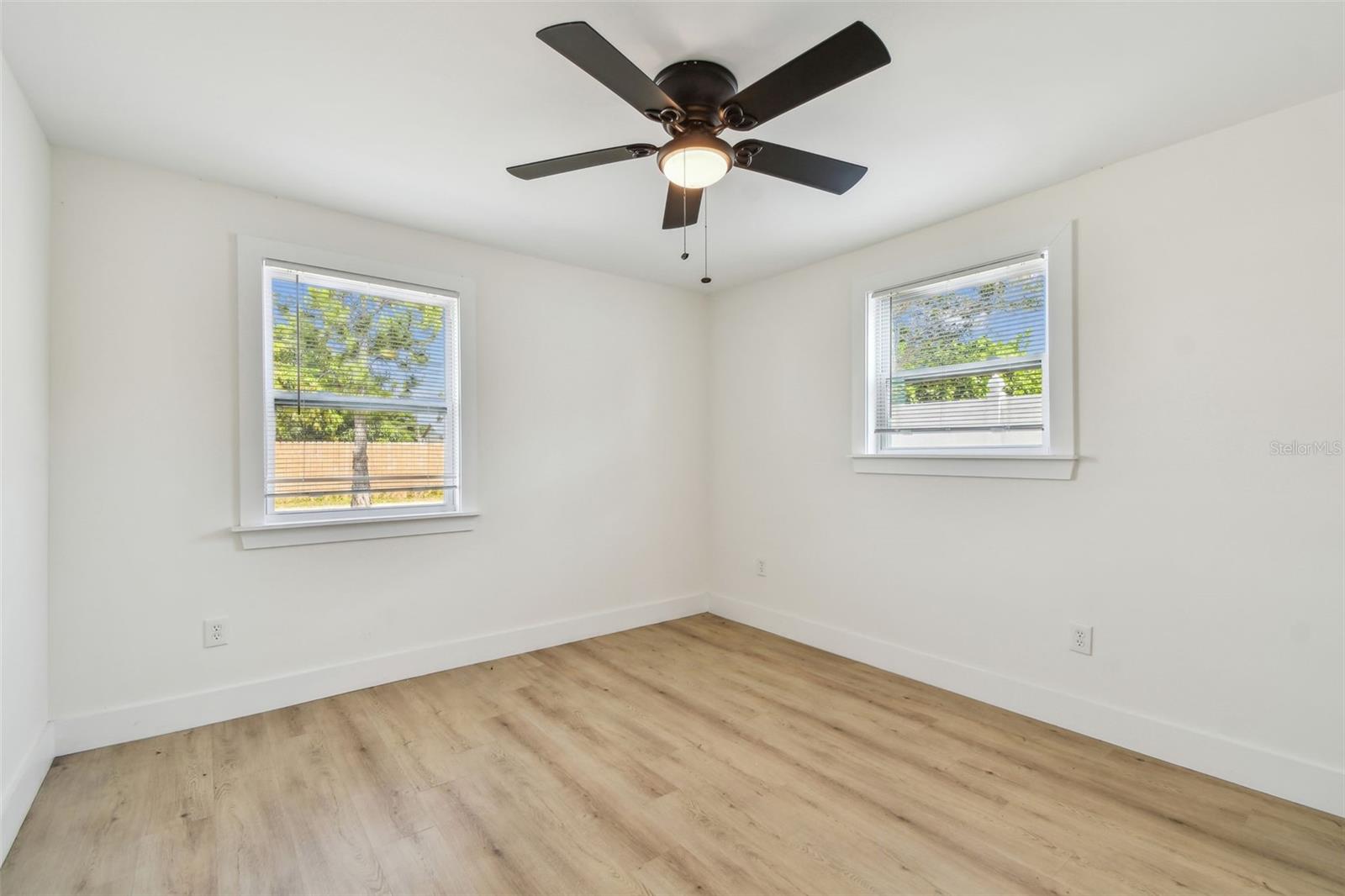 Image 28 of 53 For 3535 16th Street N