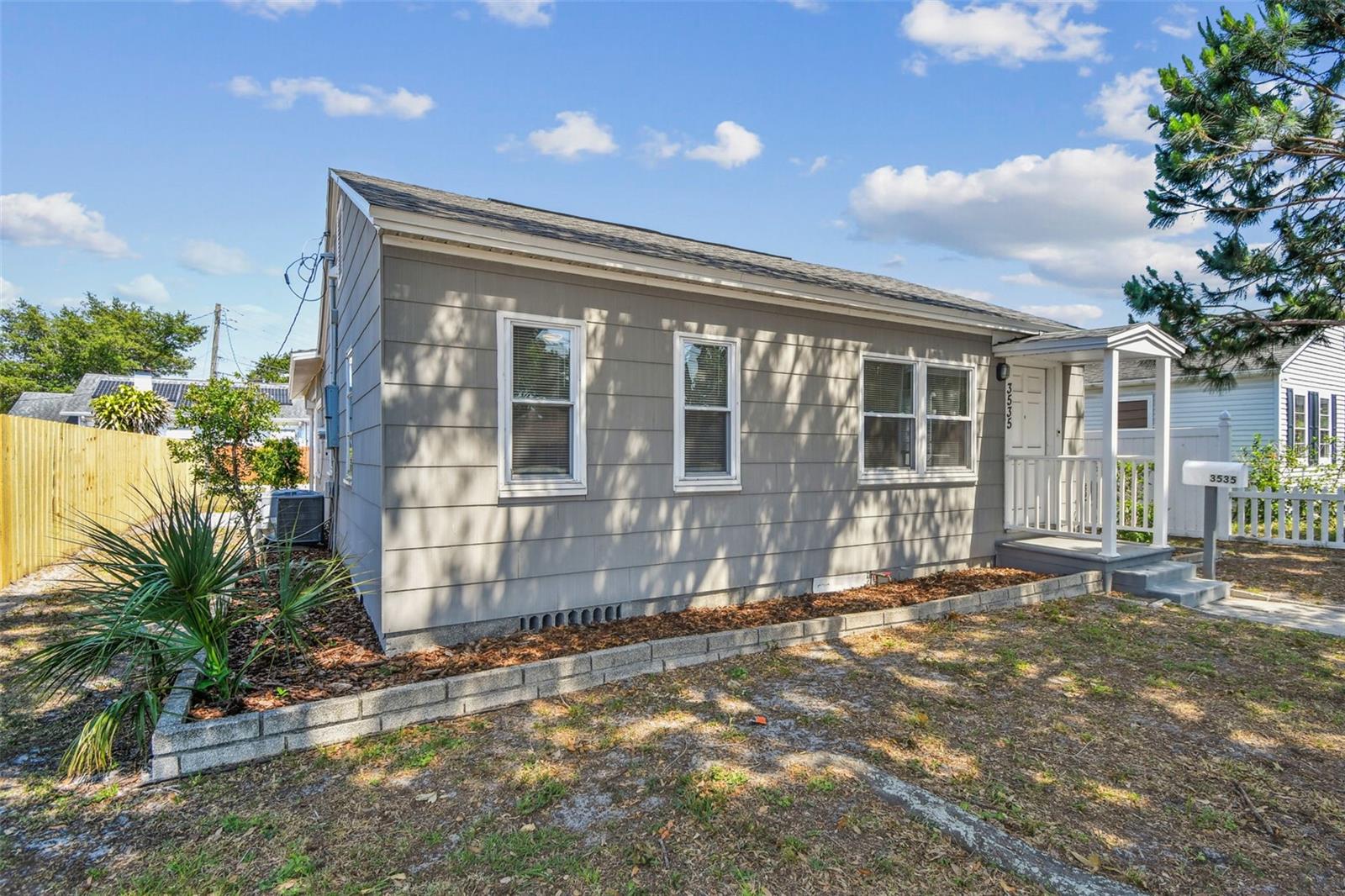 Image 3 of 53 For 3535 16th Street N