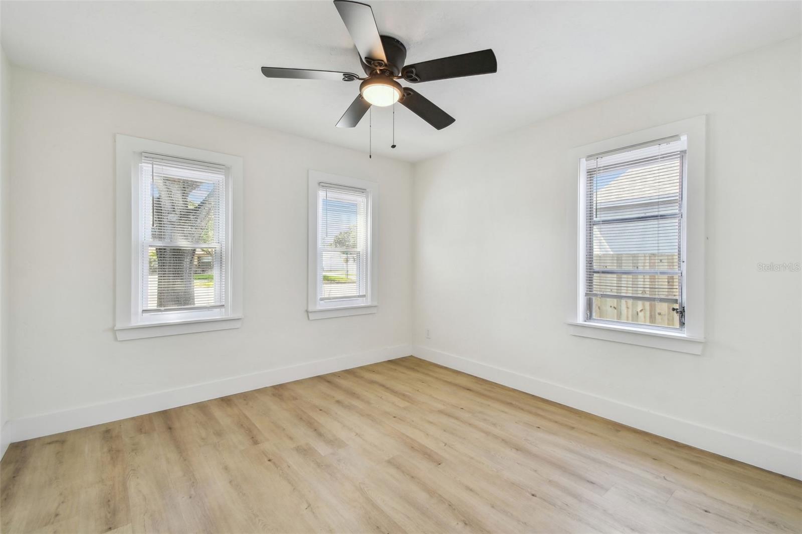 Image 40 of 53 For 3535 16th Street N