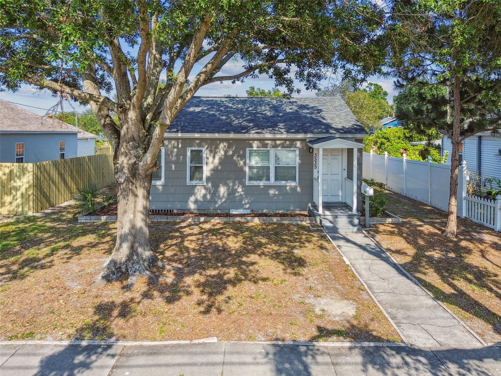 Image 5 of 53 For 3535 16th Street N