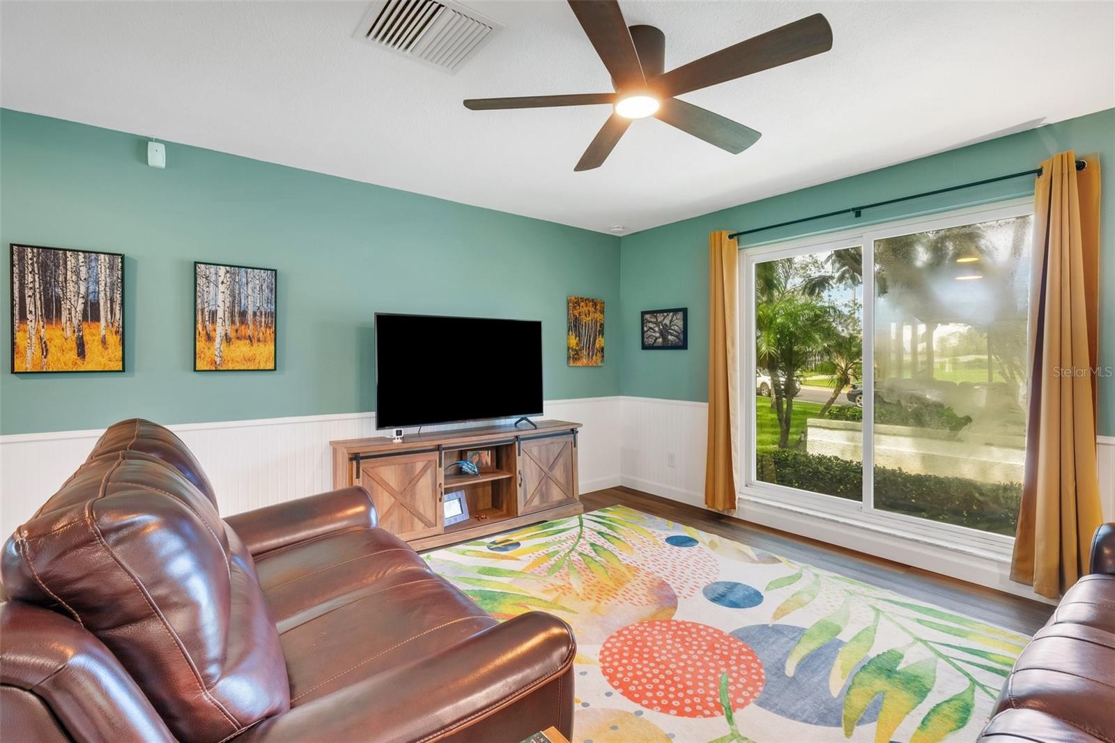 Image 7 of 56 For 4500 Great Lake Drive S