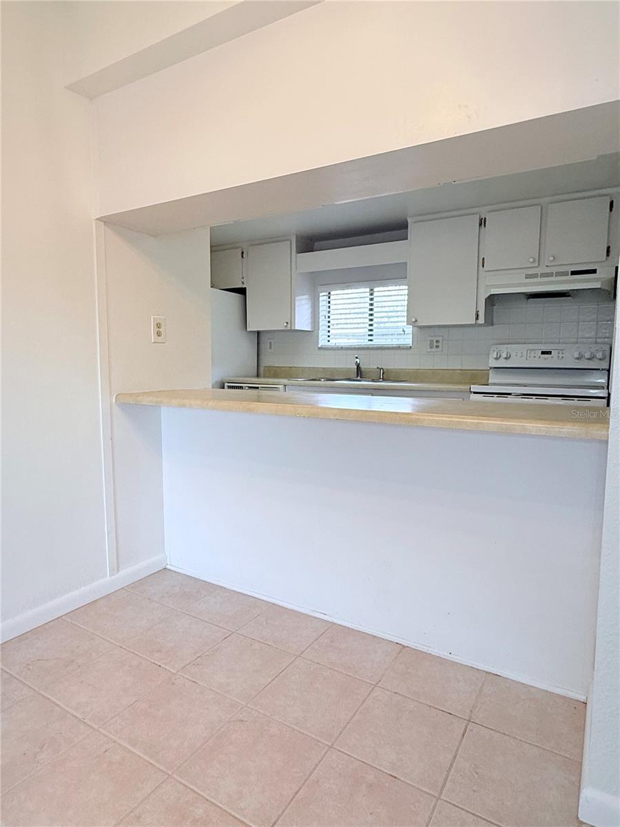 Image 3 of 16 For 8608 Lake Isle Drive 169