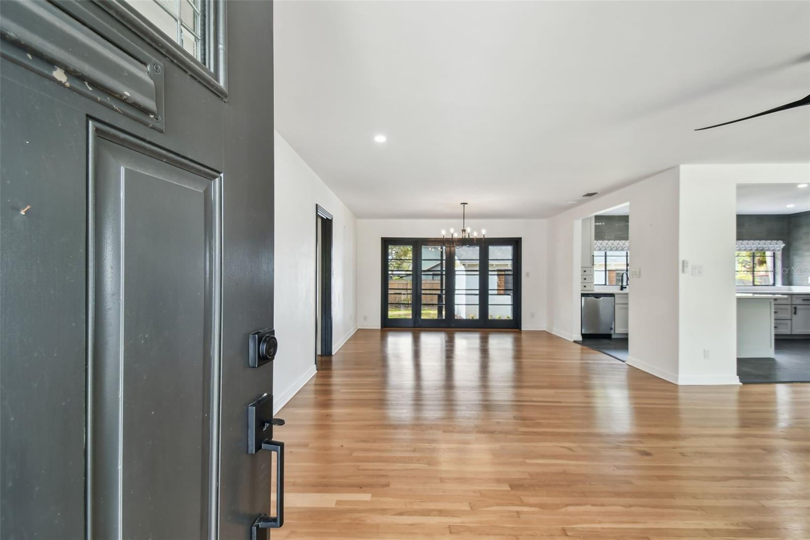 Image 16 of 85 For 4560 7th Avenue N