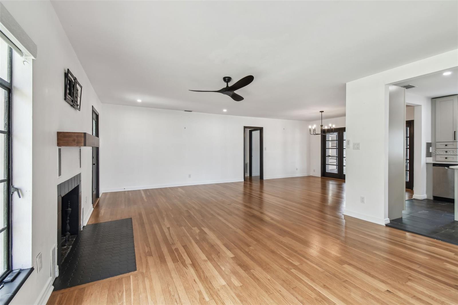 Image 27 of 85 For 4560 7th Avenue N