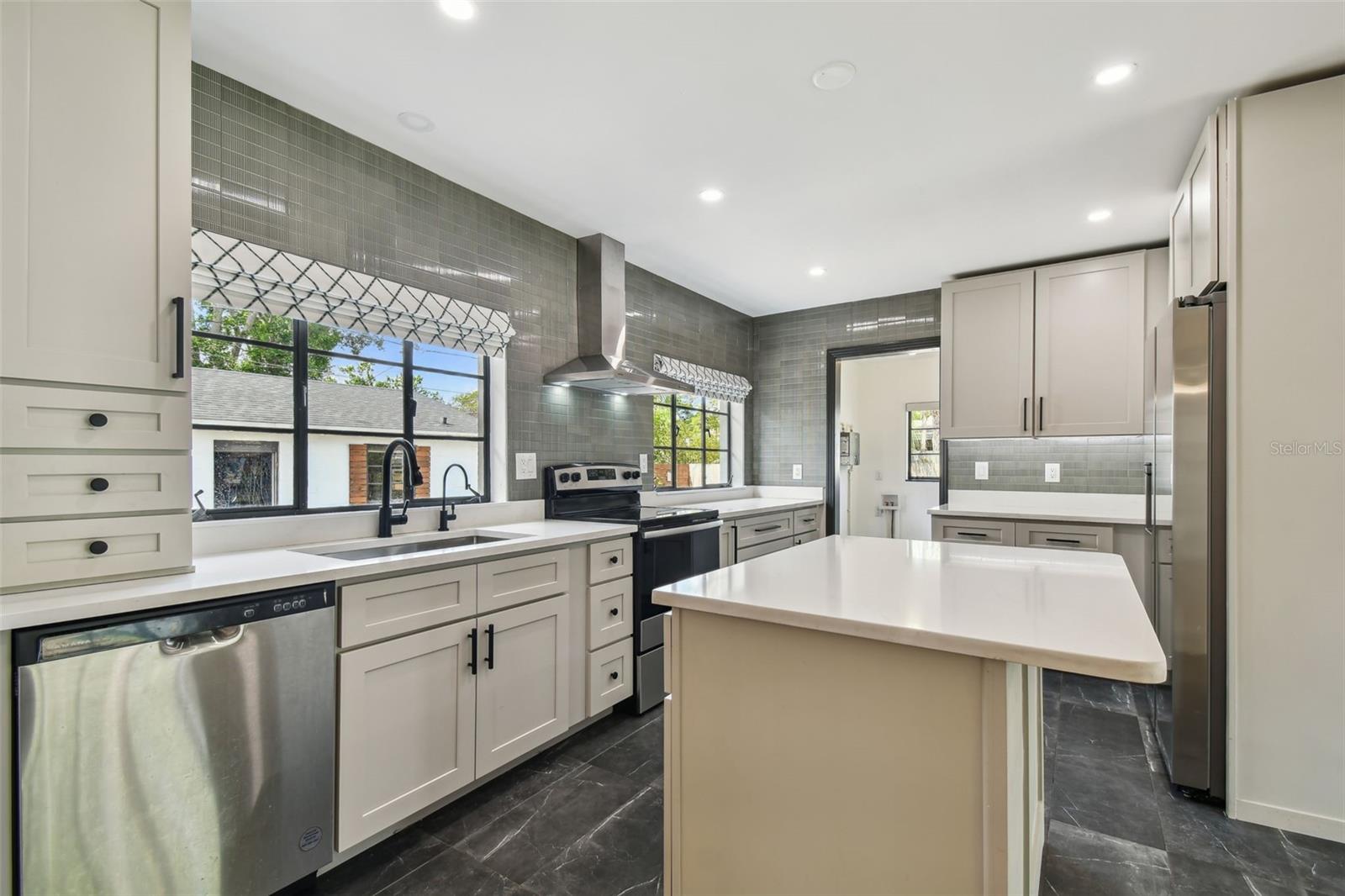 Image 37 of 85 For 4560 7th Avenue N