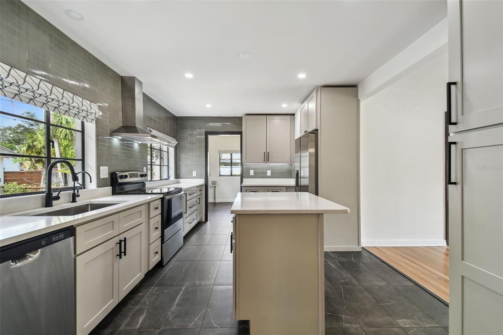 Image 38 of 85 For 4560 7th Avenue N