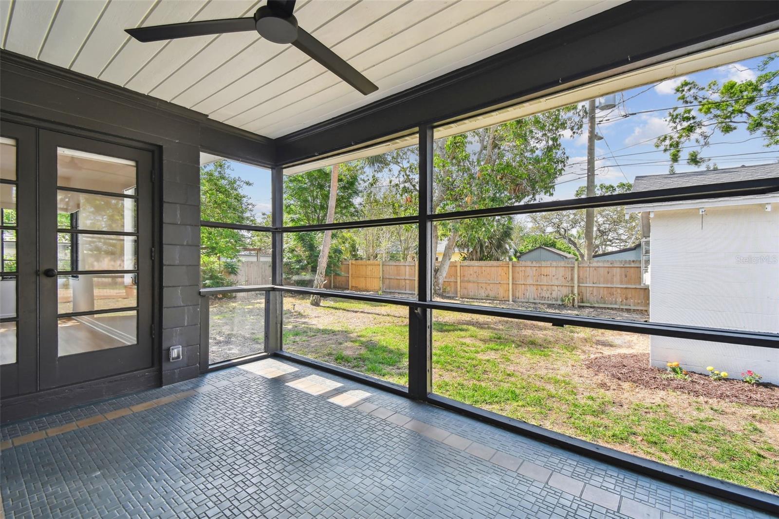 Image 43 of 85 For 4560 7th Avenue N