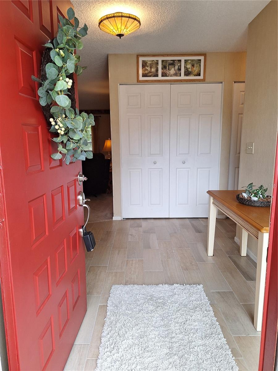 Image 4 of 17 For 2910 Star Apple Court