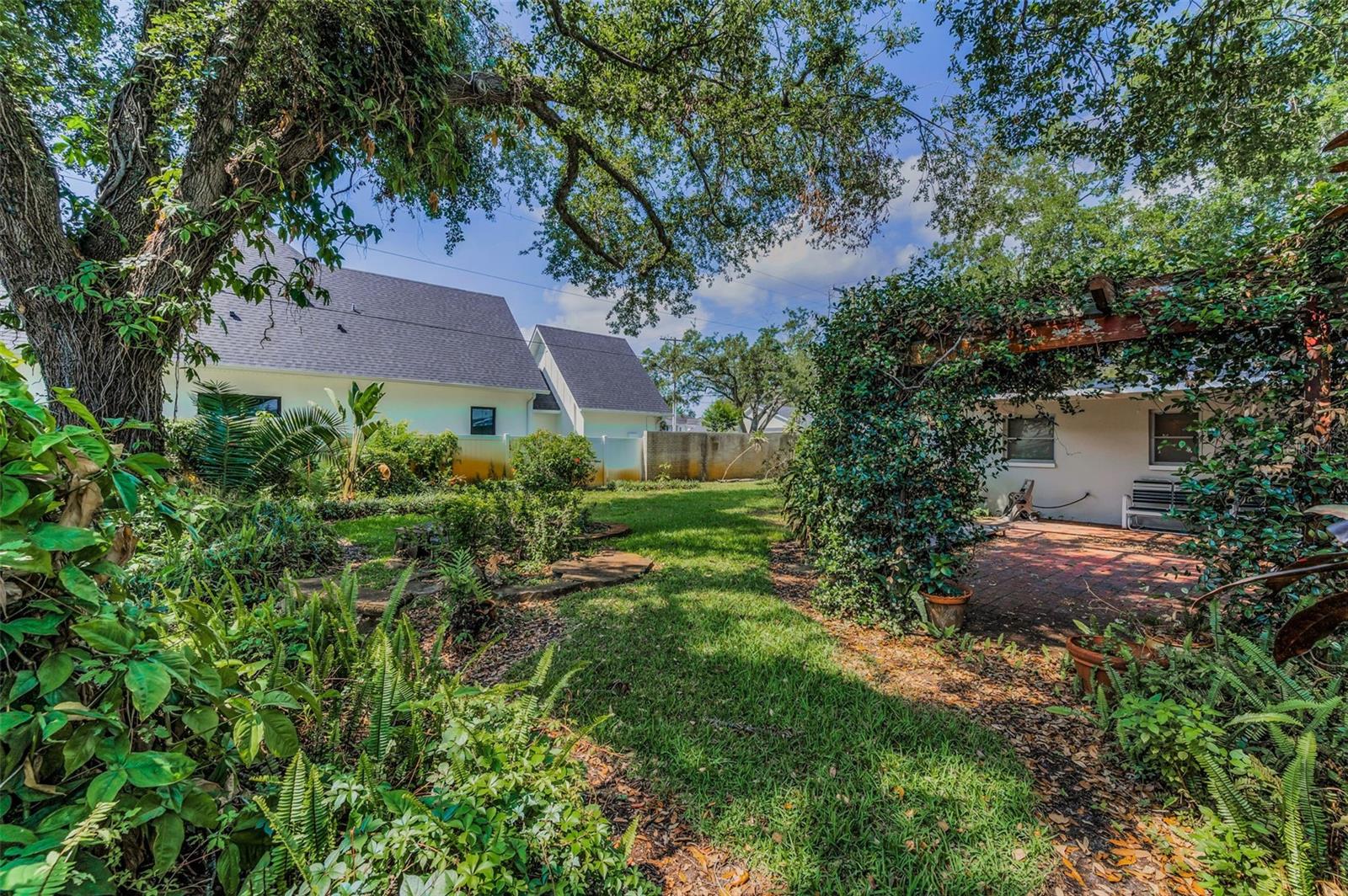 Image 11 of 32 For 3416 Morrison Avenue