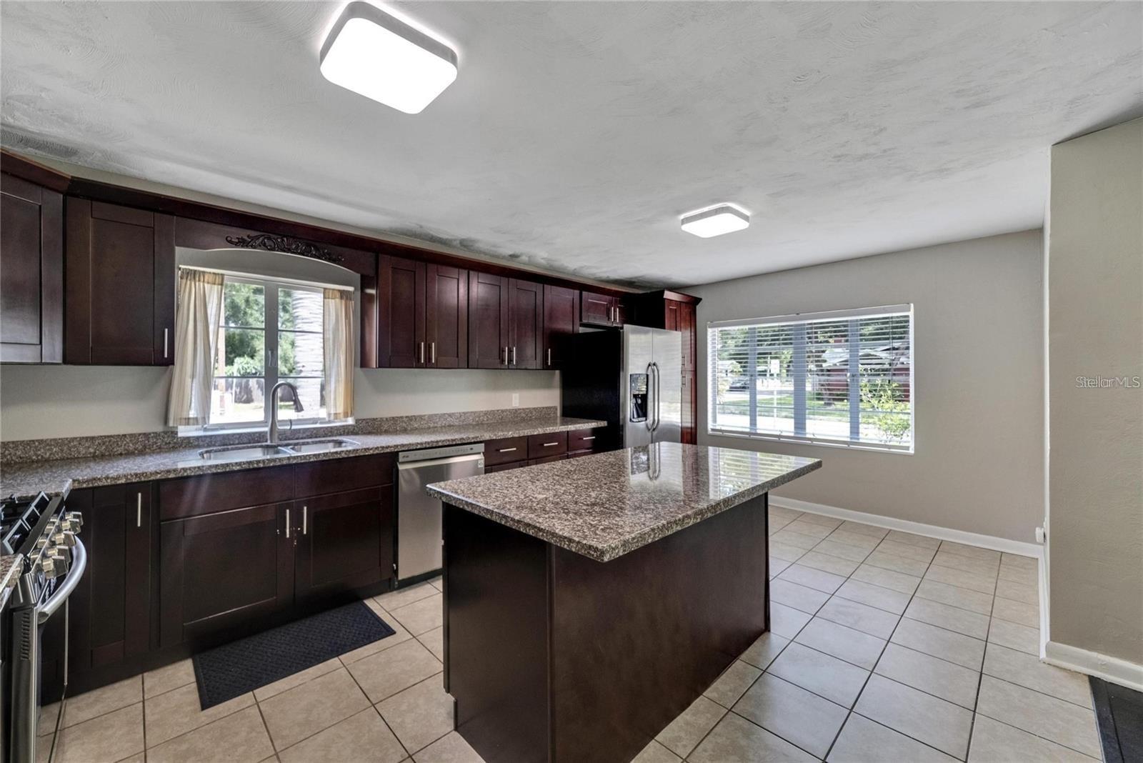 Image 13 of 65 For 6110 Suwanee Avenue