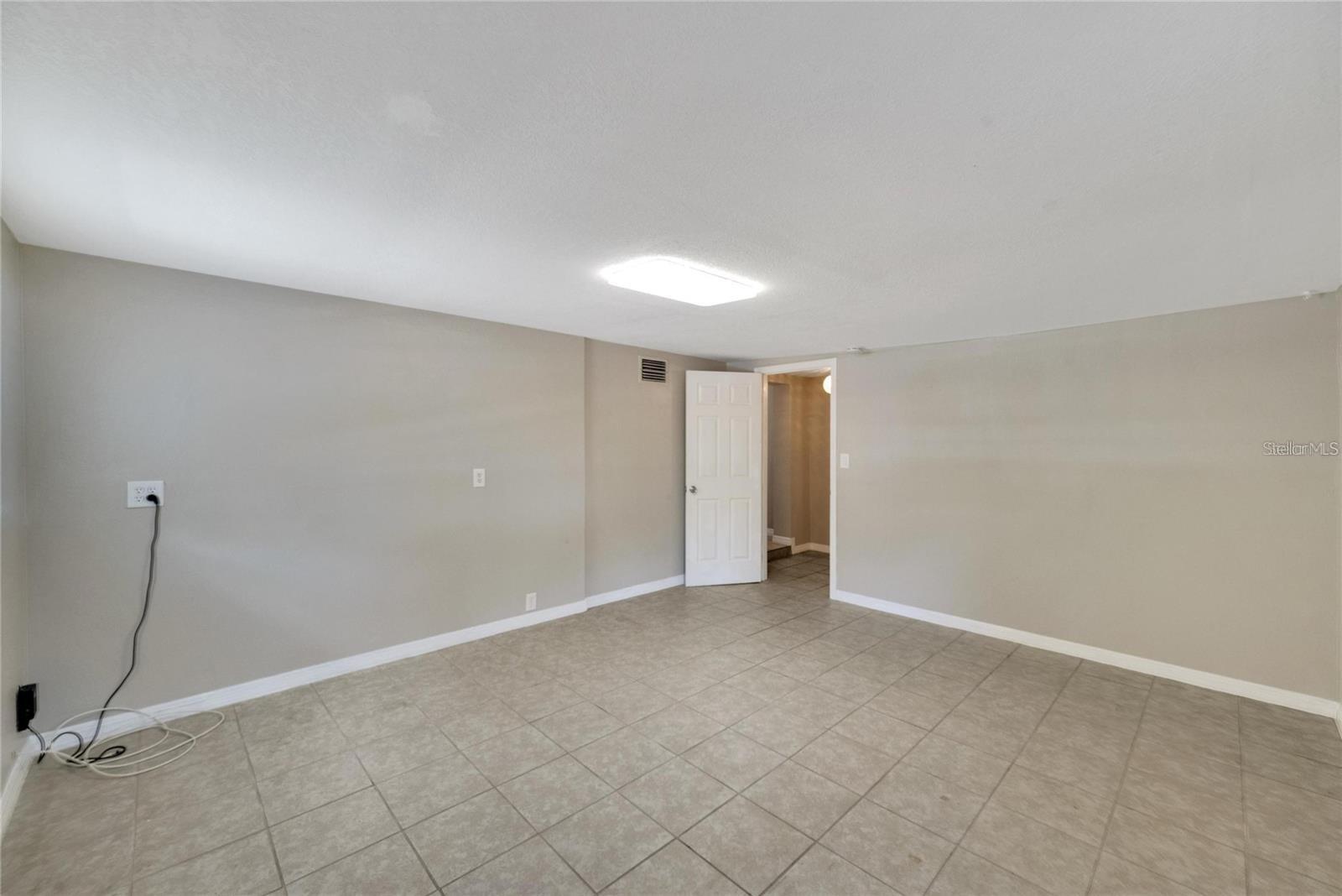 Image 37 of 65 For 6110 Suwanee Avenue