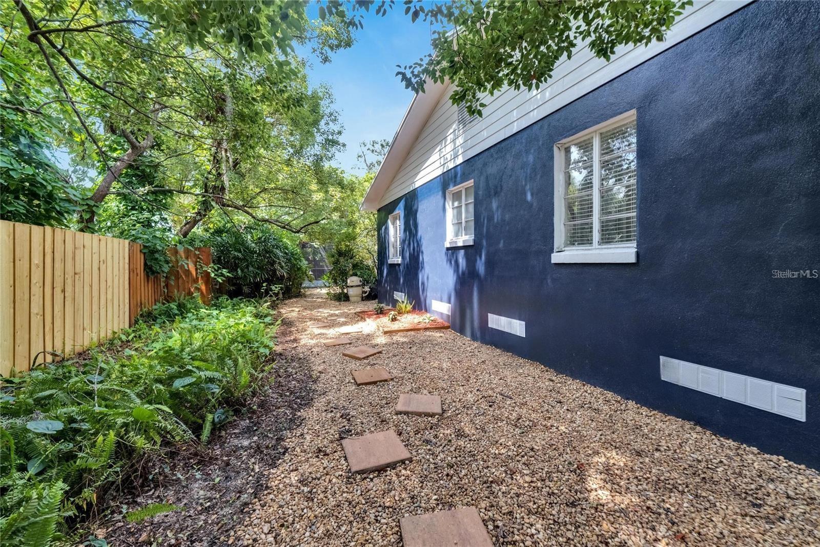 Image 54 of 65 For 6110 Suwanee Avenue