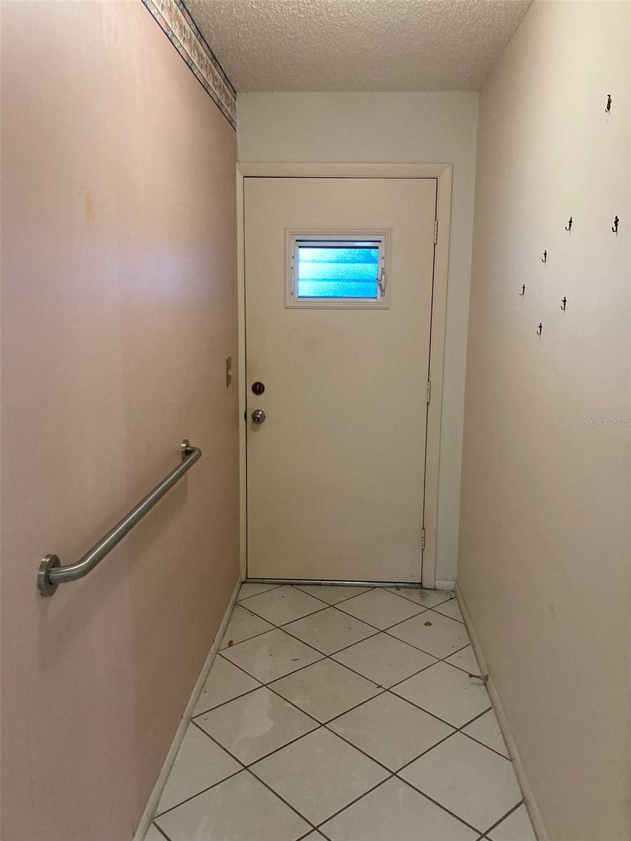 Image 4 of 74 For 7951 58th Avenue N 106