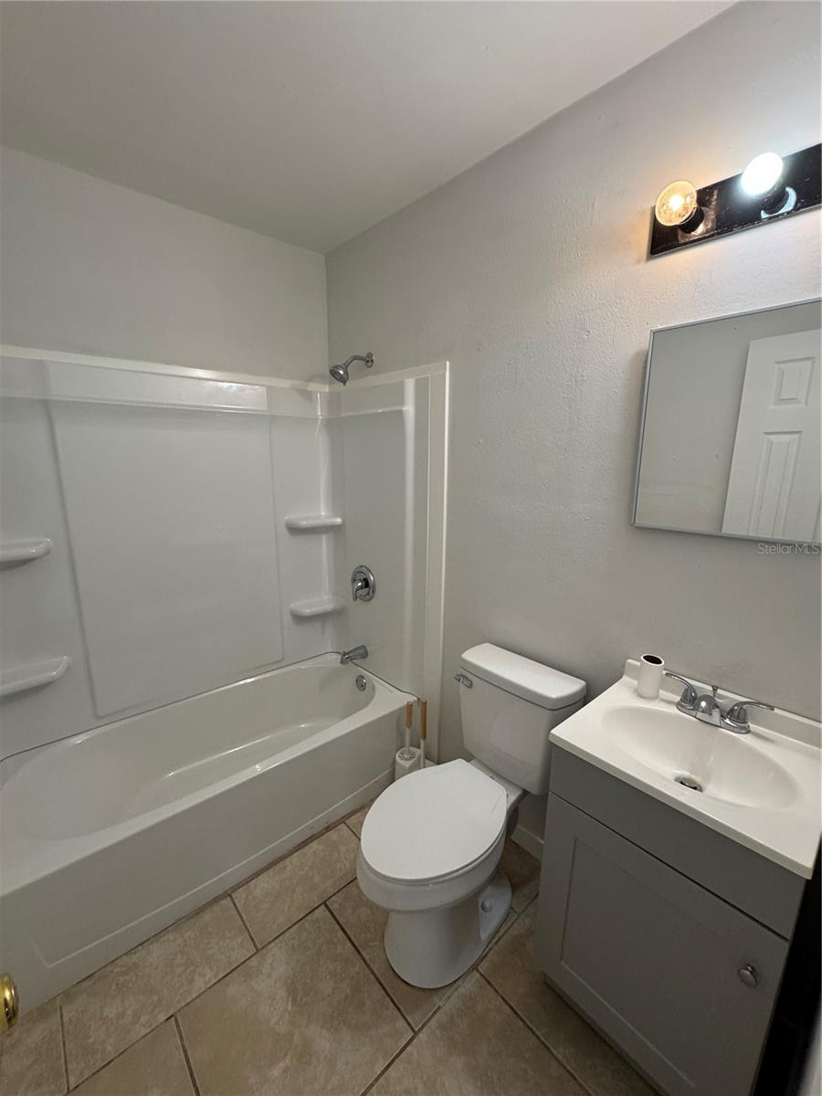 Image 14 of 25 For 438 Country Club Drive