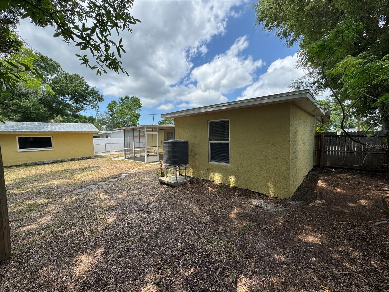 Image 24 of 25 For 438 Country Club Drive
