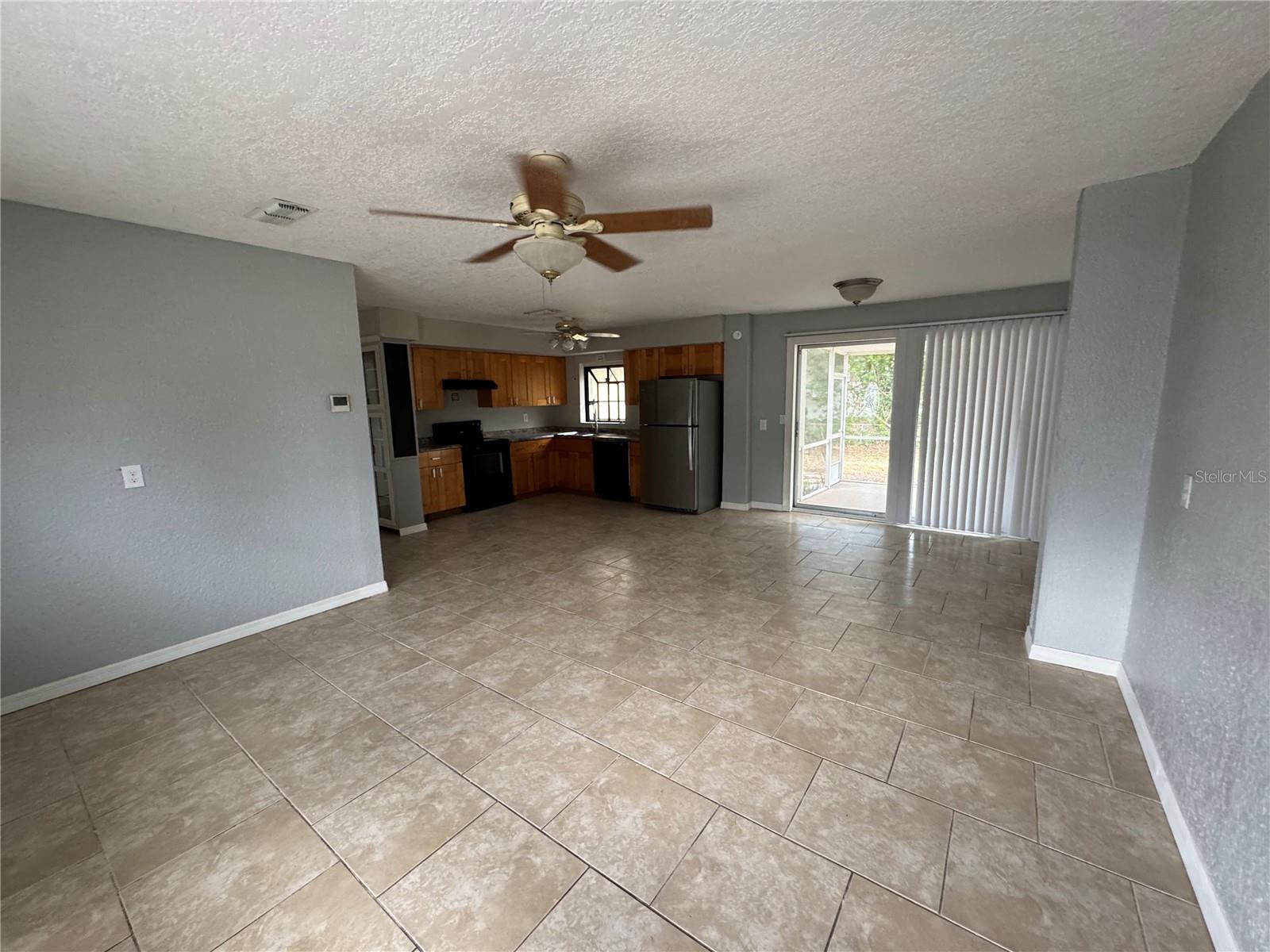 Image 5 of 25 For 438 Country Club Drive