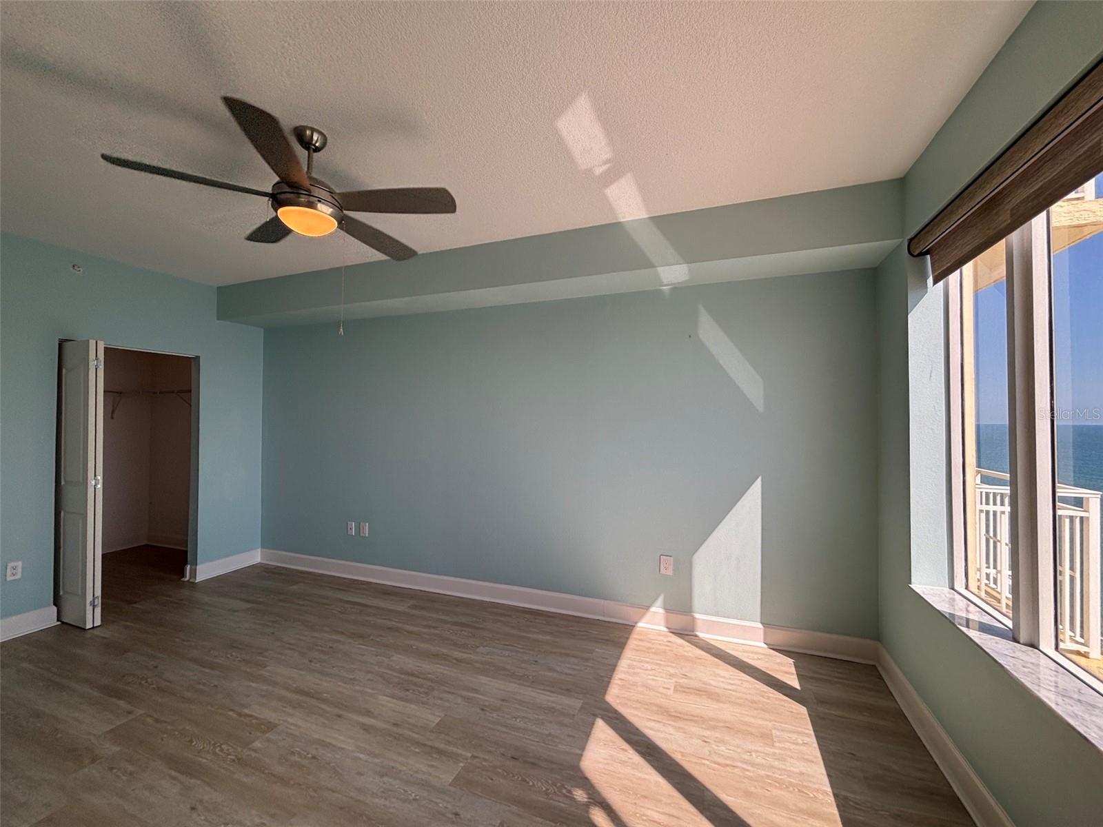 Image 17 of 57 For 2300 Atlantic Avenue 1502