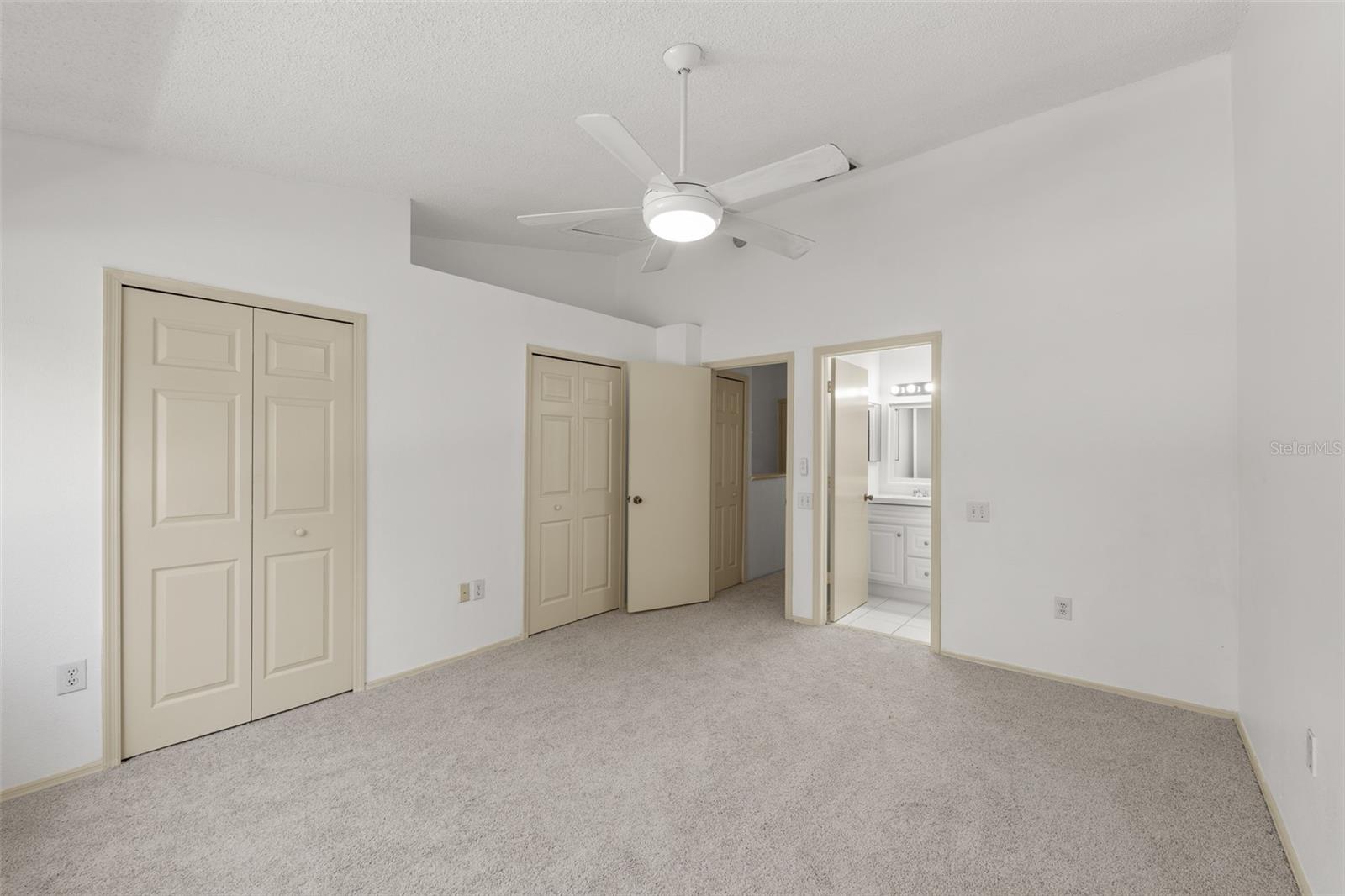 Image 17 of 34 For 8612 Hunters Key Circle