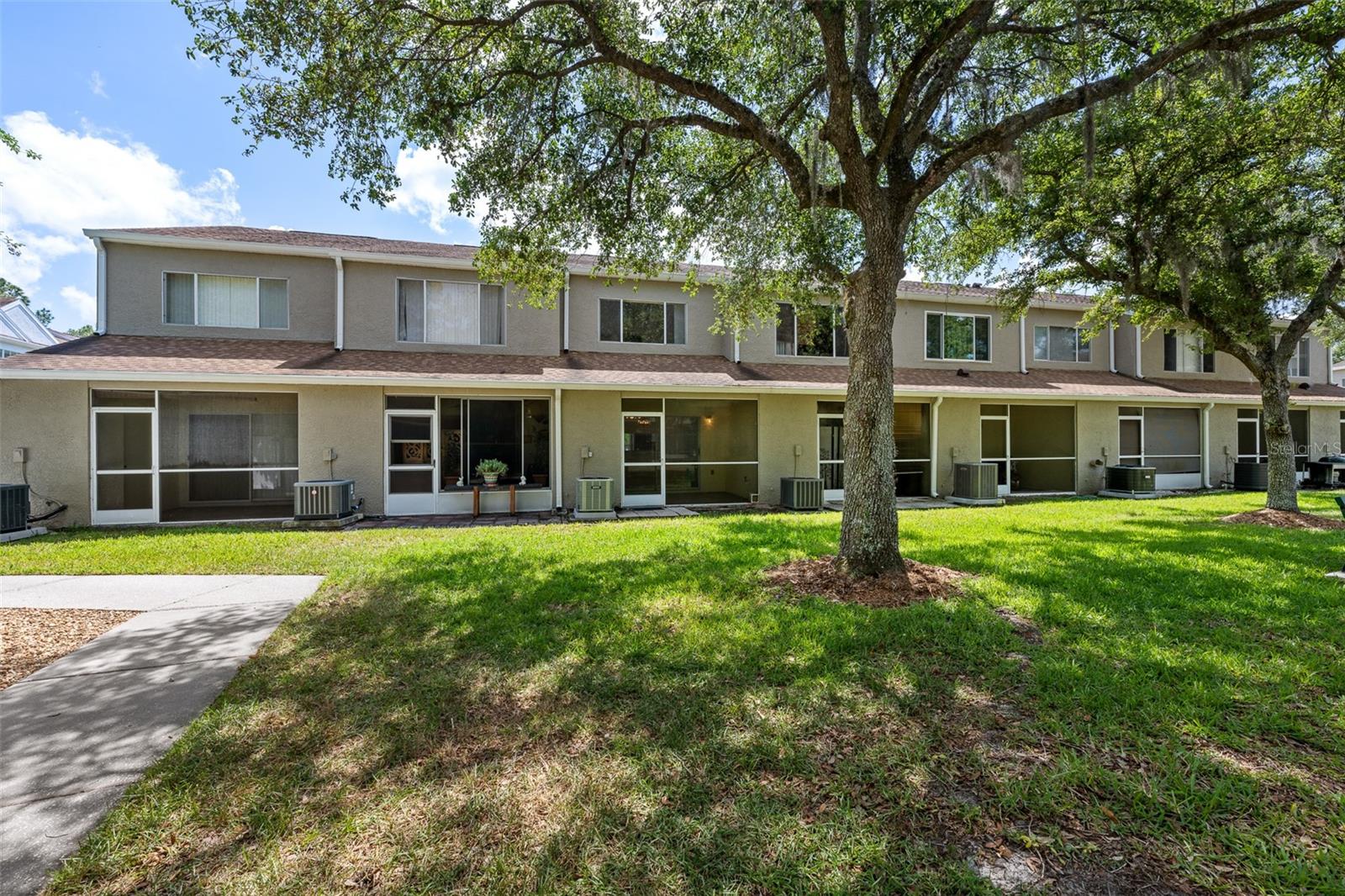 Image 24 of 34 For 8612 Hunters Key Circle