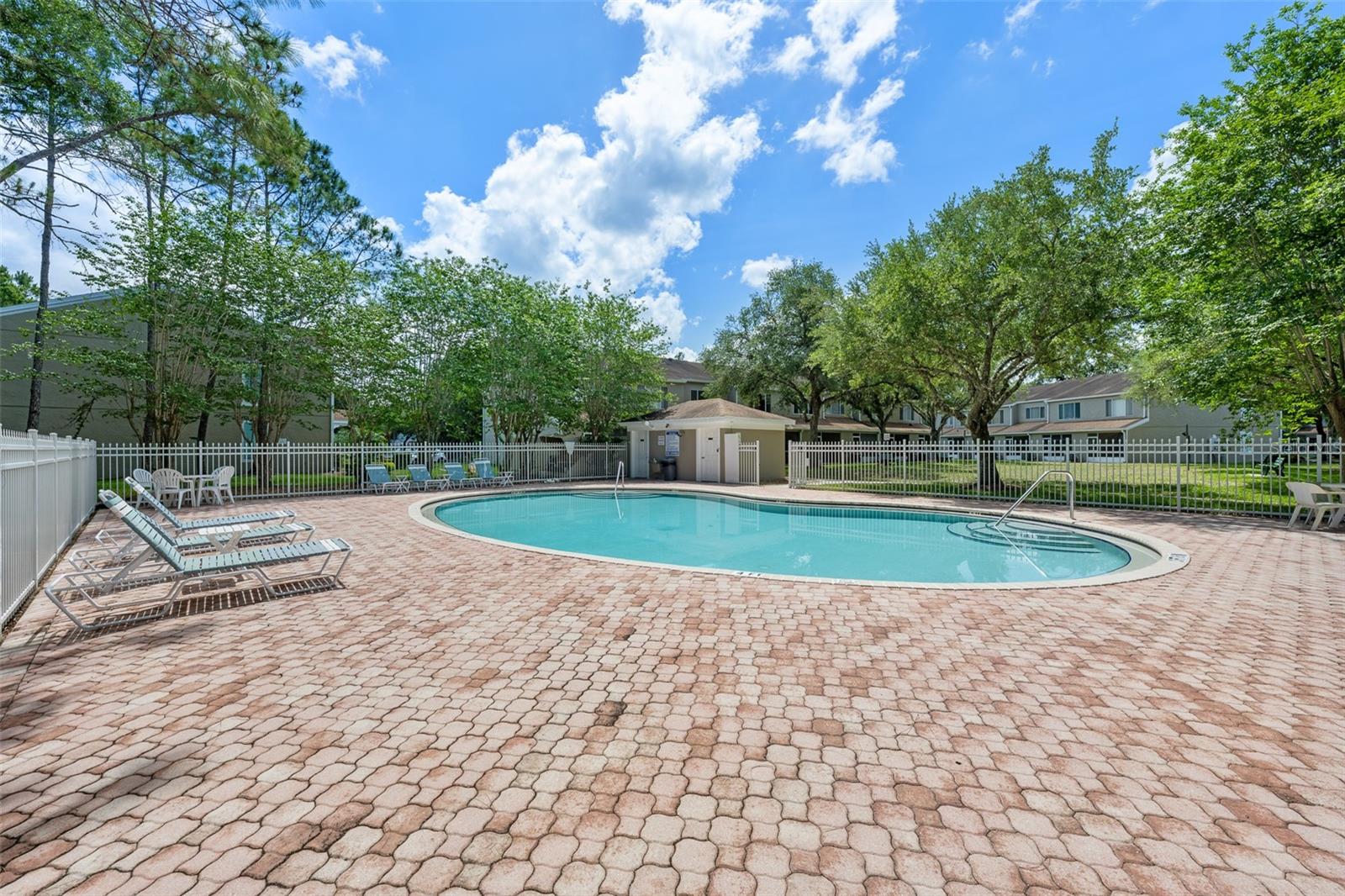 Image 28 of 34 For 8612 Hunters Key Circle