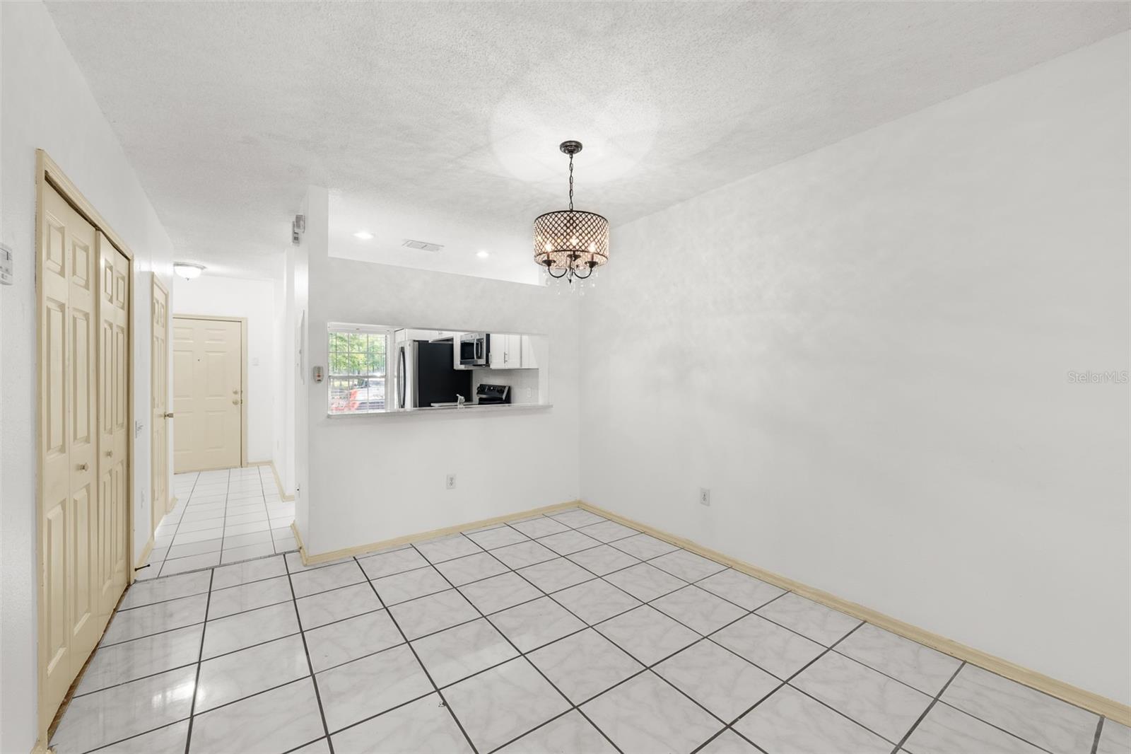Image 8 of 34 For 8612 Hunters Key Circle