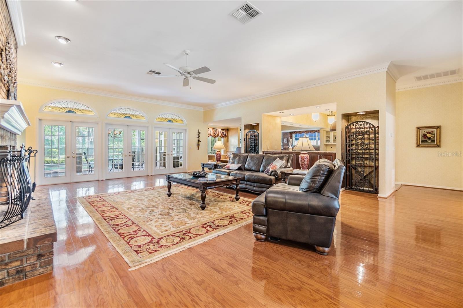 Image 10 of 90 For 2769 St Andrews Boulevard