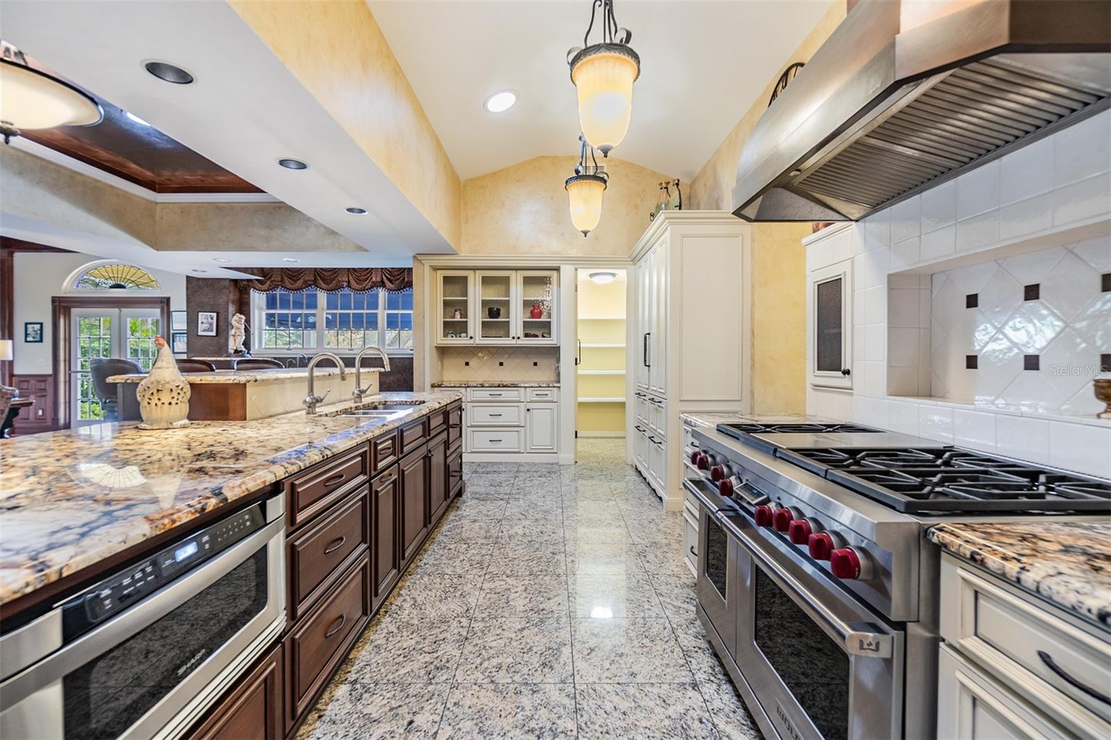 Image 18 of 90 For 2769 St Andrews Boulevard