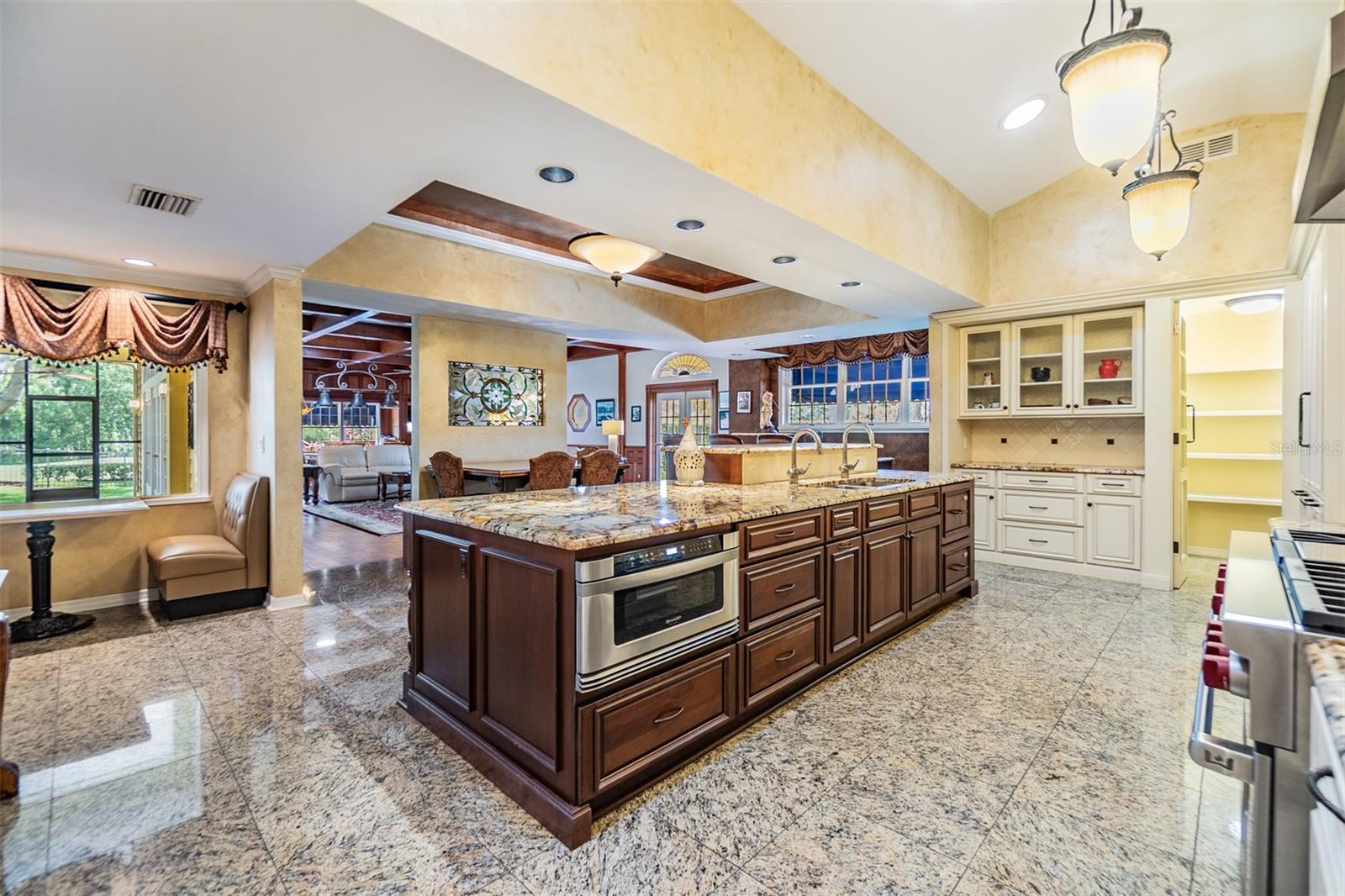 Image 19 of 90 For 2769 St Andrews Boulevard