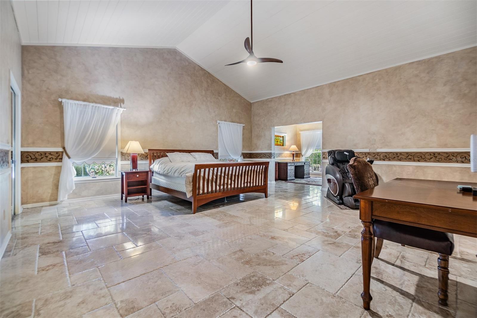 Image 32 of 90 For 2769 St Andrews Boulevard