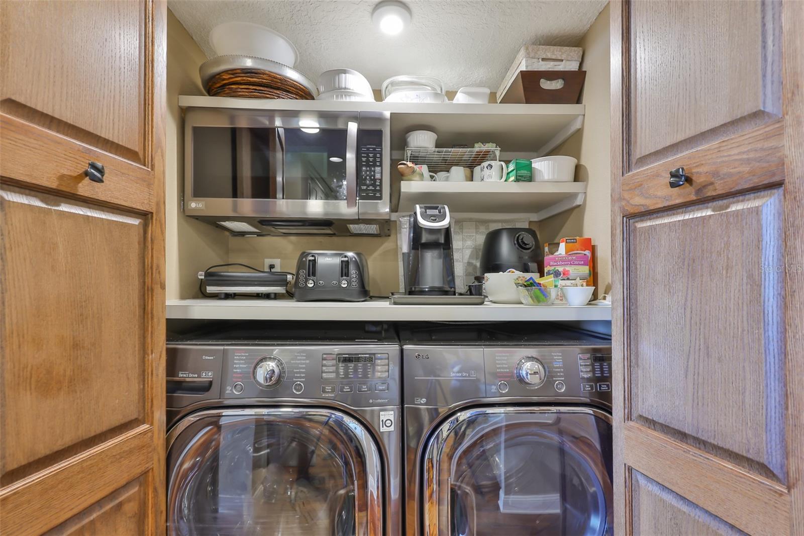 Image 16 of 69 For 5701 Mariner Street 701