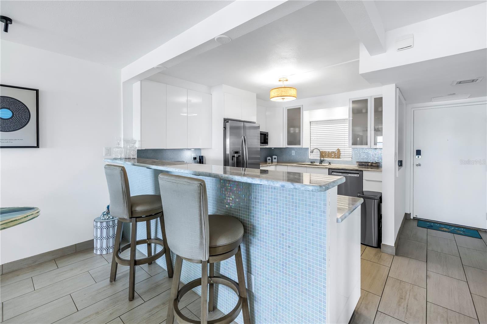 Image 13 of 35 For 1120 Shore Drive Ne 804