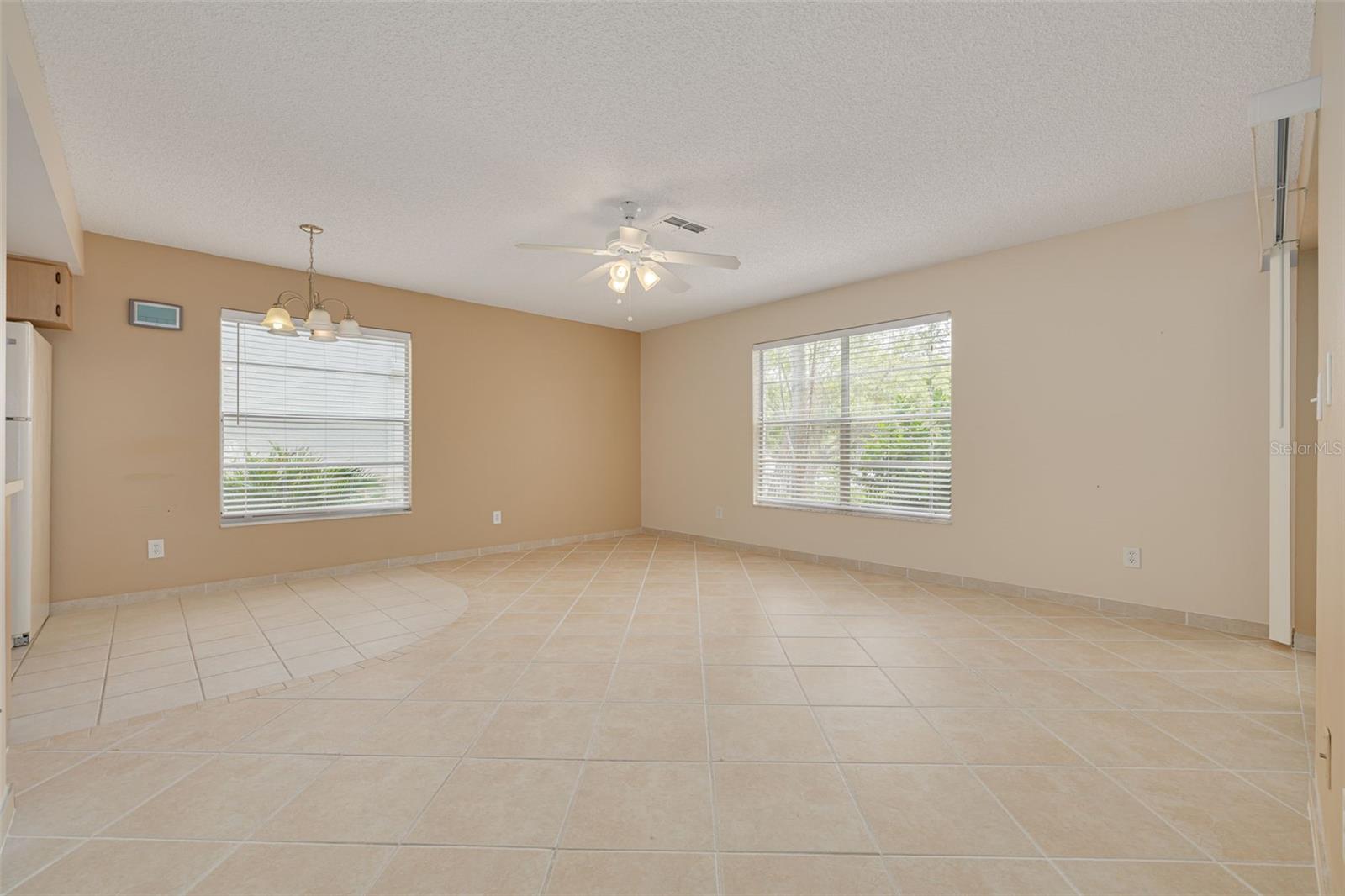 Image 11 of 35 For 3569 Oak Lake Drive