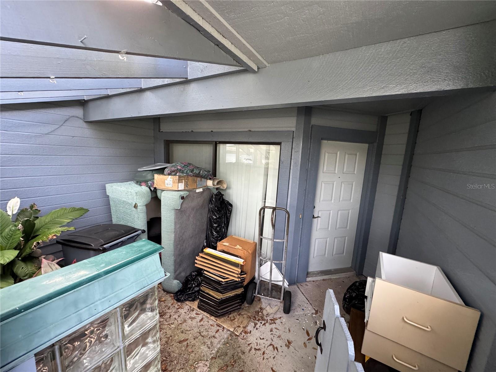 Image 27 of 34 For 135 Pinewinds Boulevard
