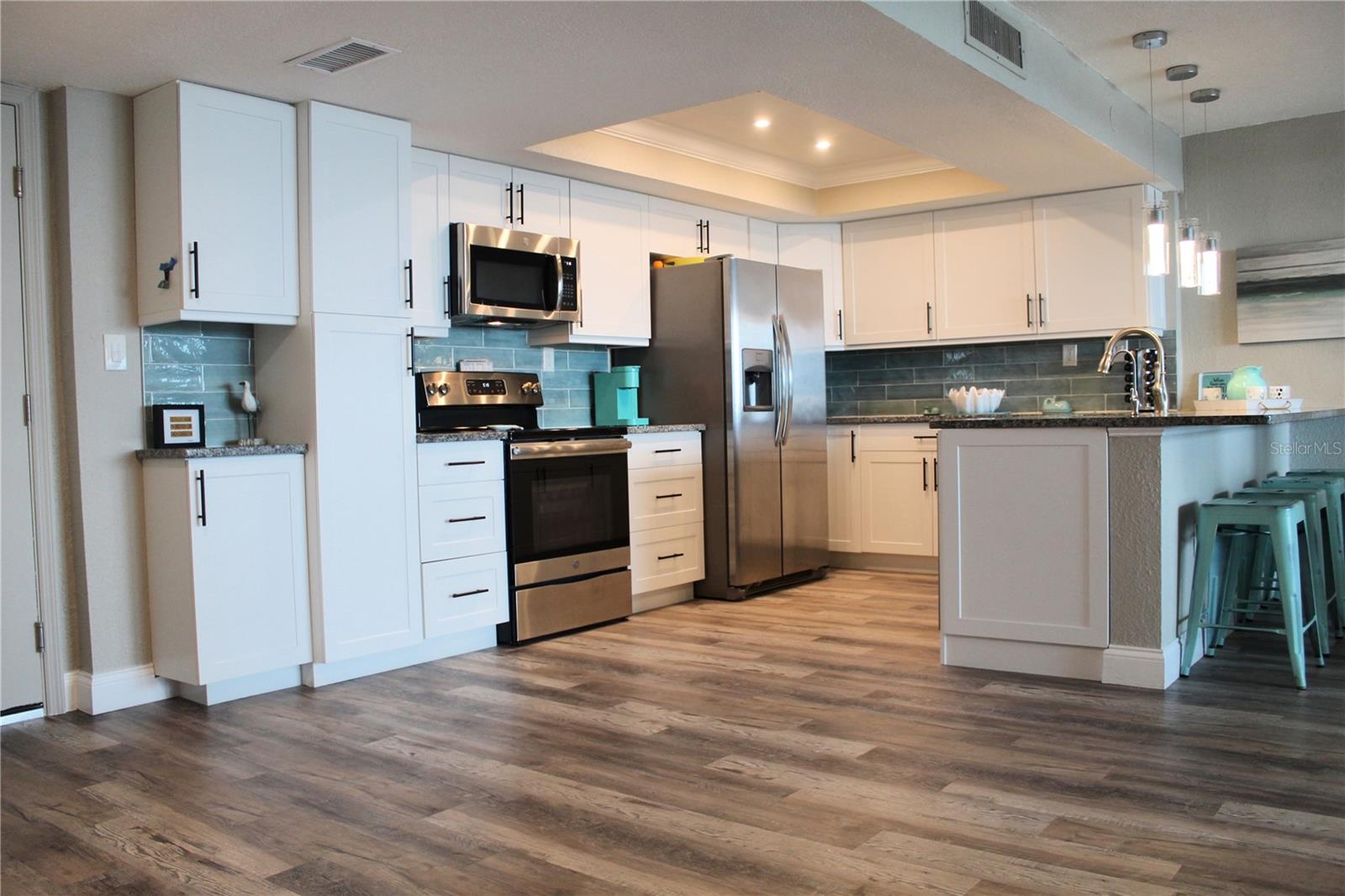 Image 6 of 44 For 400 Island Way 1709