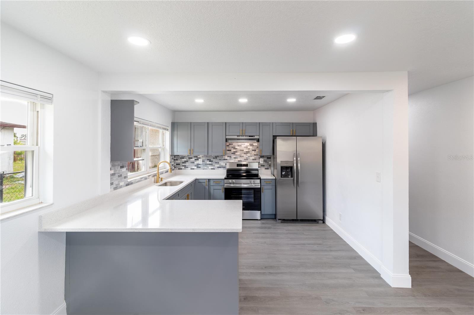 Image 11 of 26 For 5210 80th Street