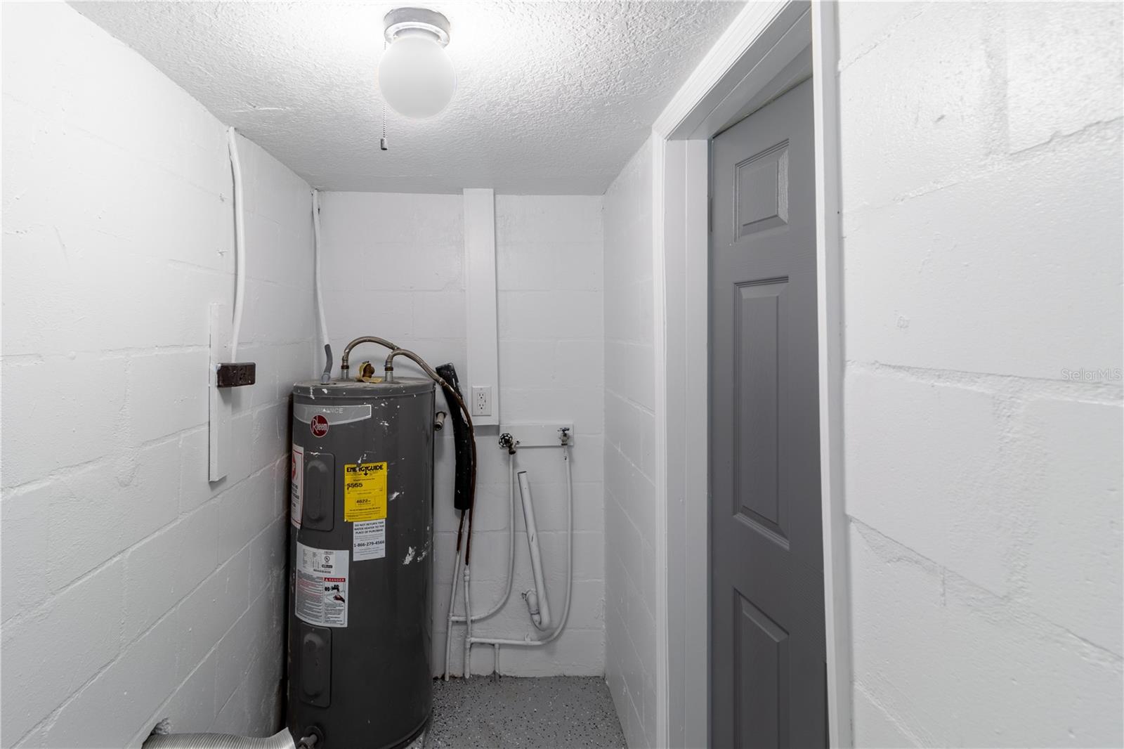 Image 21 of 26 For 5210 80th Street