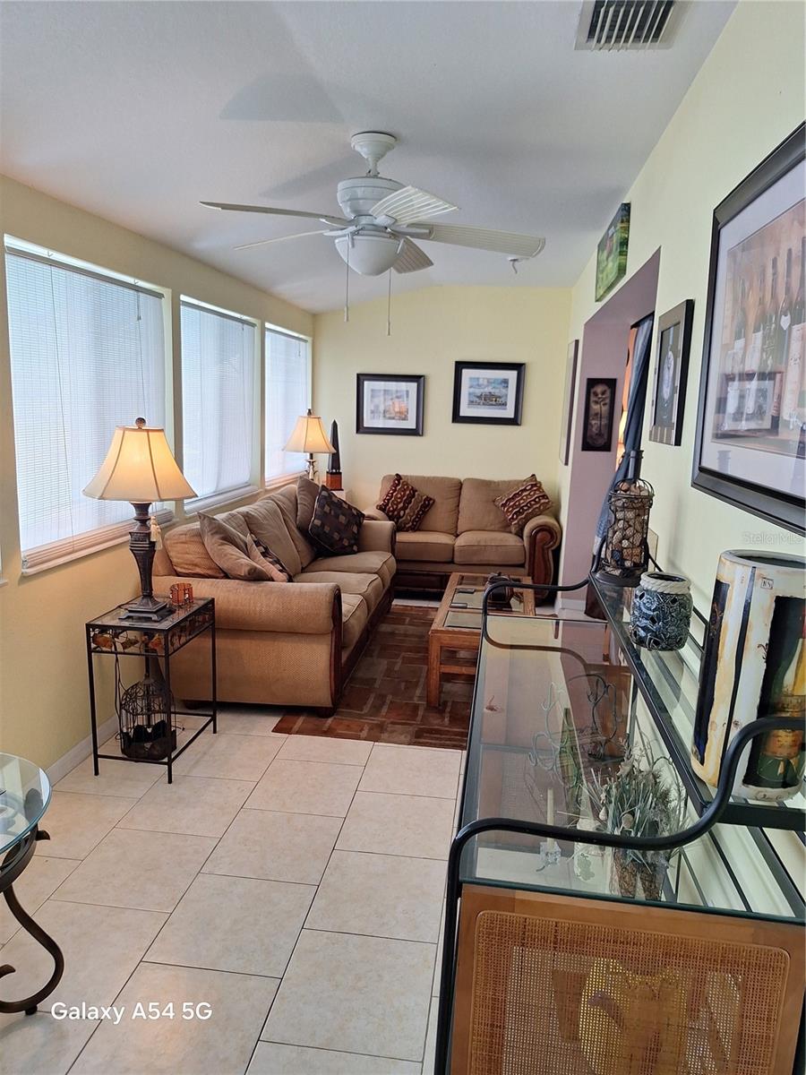 Image 15 of 28 For 5855 18th Street N 14