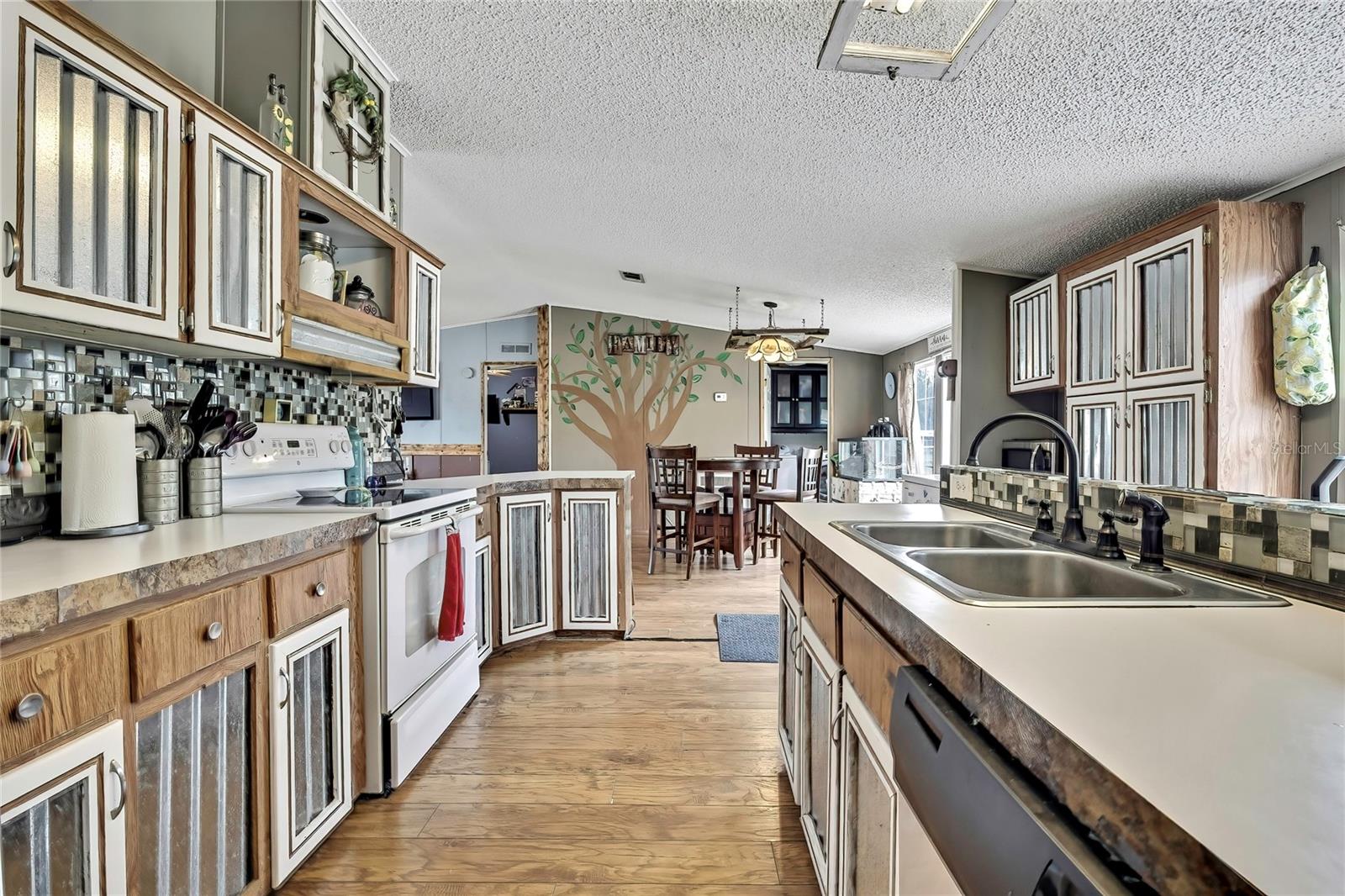 Image 7 of 21 For 6130 Upcountry Drive