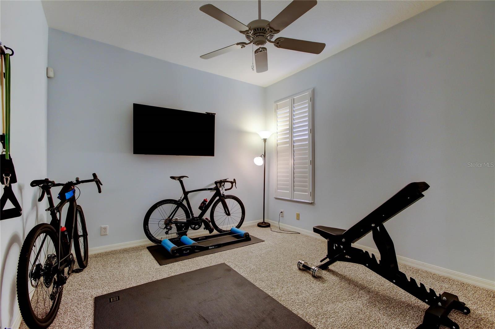 Image 38 of 61 For 2220 Elizabeth Way