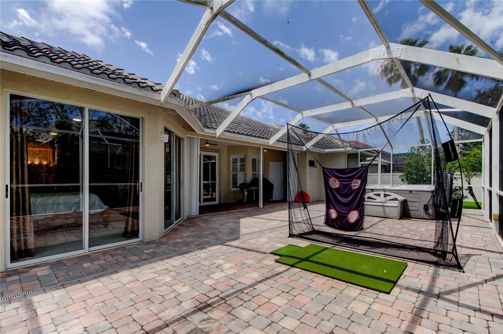 Image 55 of 61 For 2220 Elizabeth Way