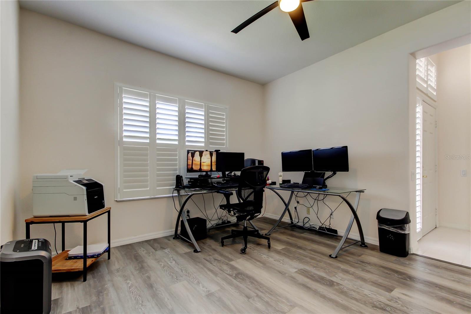 Image 6 of 61 For 2220 Elizabeth Way