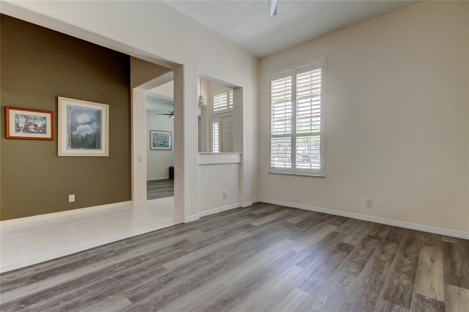 Image 8 of 61 For 2220 Elizabeth Way