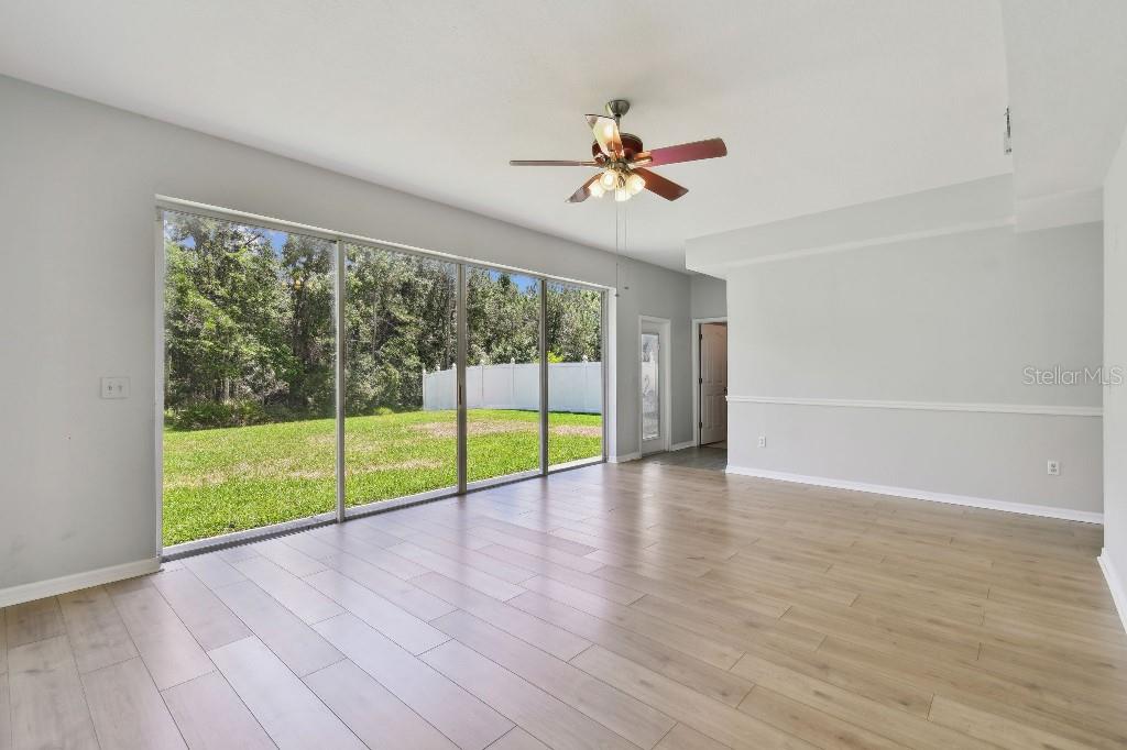 Image 19 of 60 For 27012 Sea Breeze Way