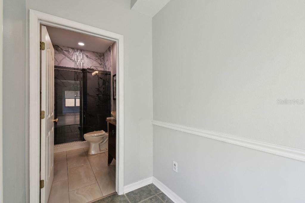 Image 21 of 60 For 27012 Sea Breeze Way