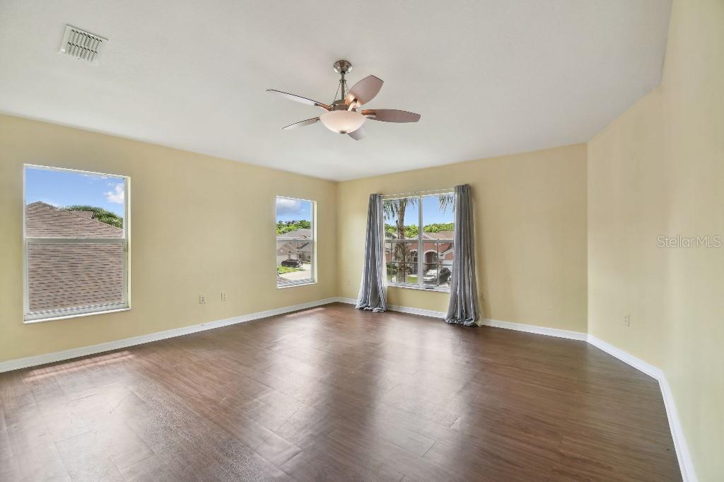 Image 27 of 60 For 27012 Sea Breeze Way