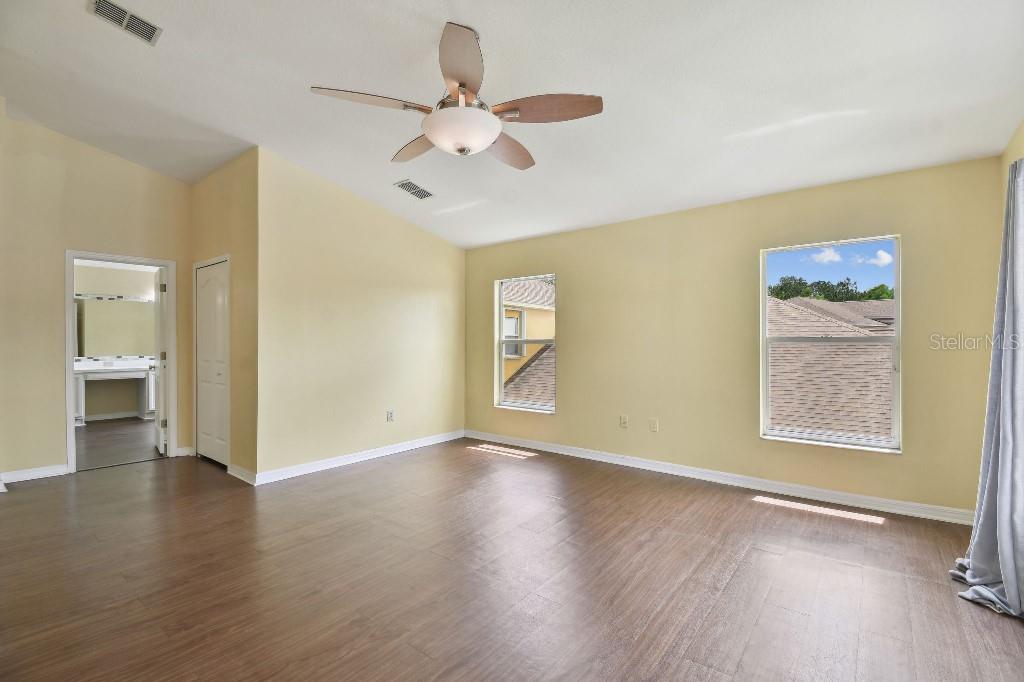 Image 28 of 60 For 27012 Sea Breeze Way