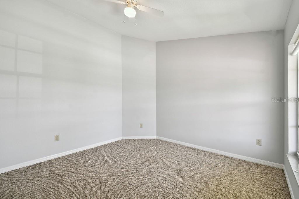 Image 49 of 60 For 27012 Sea Breeze Way