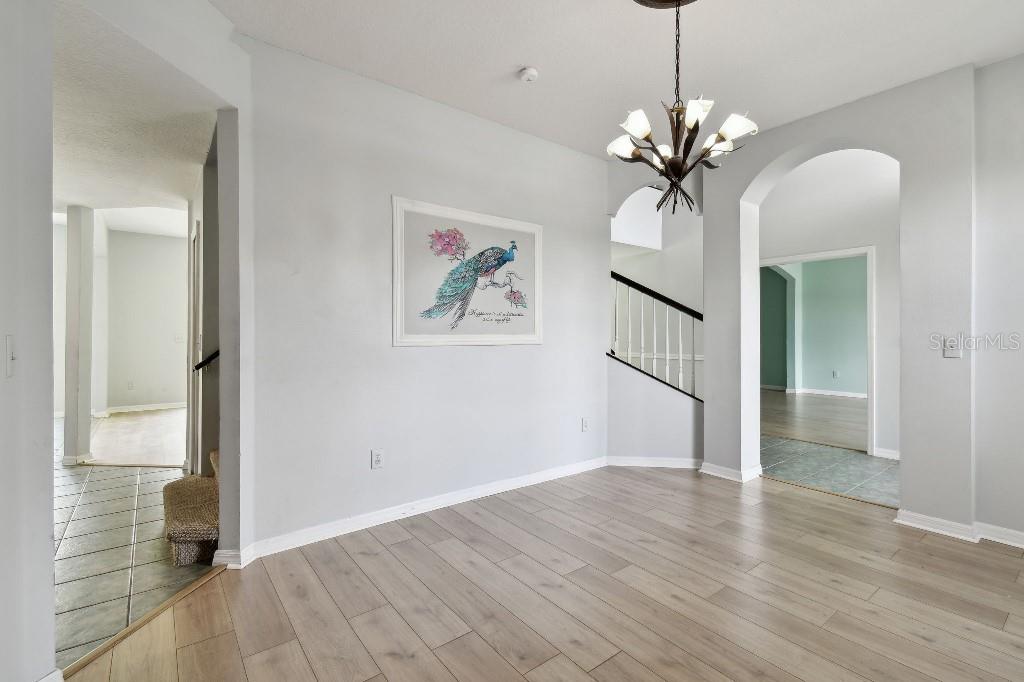 Image 8 of 60 For 27012 Sea Breeze Way